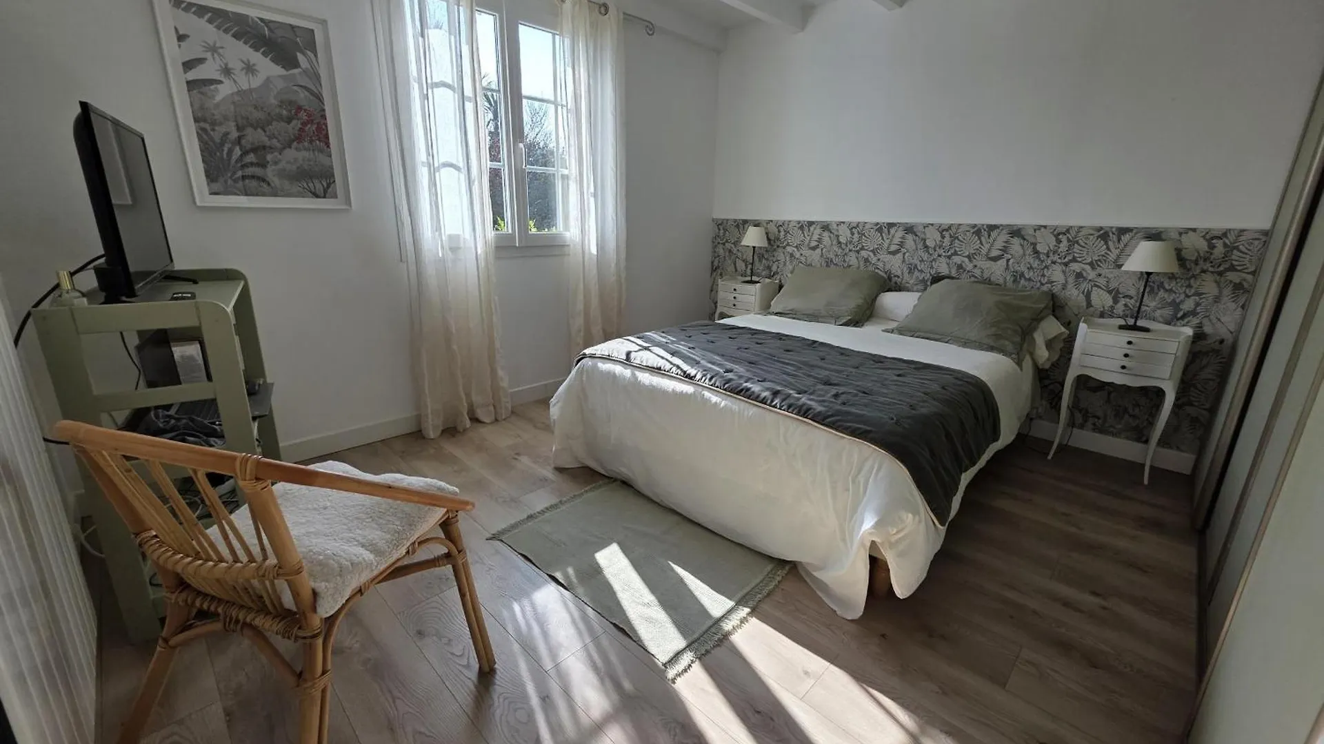 Holiday home Charmante Maison Bretonne 400 M Des Plus Belles Plages Plouguerneau France